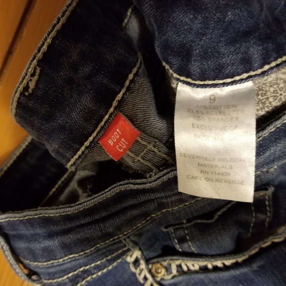 Jeans - Picture 3 of 3